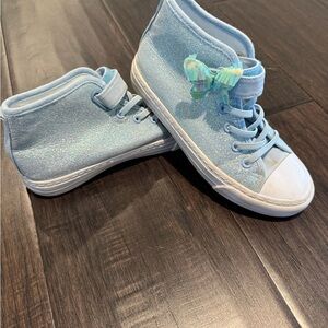 Amazon Kids Light Blue Glitter High-Top Sneakers with Butterfly Accent